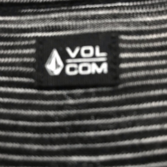 Volcom knit dress with subtle stripes. Board sports Size small - Picture 3 of 5